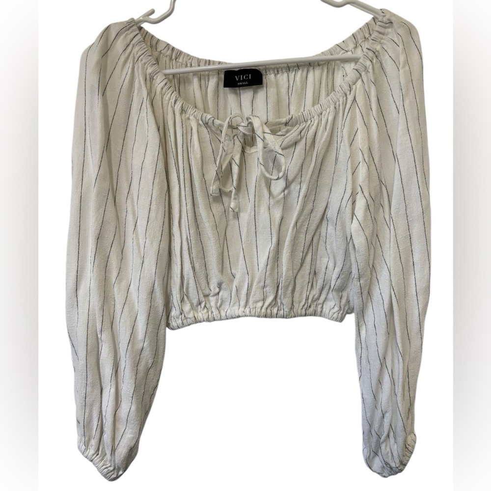Vici Women's White w/ Black Stripes Linen Blend‎ Long Sleeve Crop Top Size Small